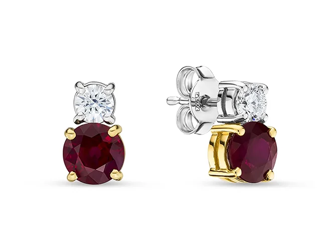 white background jewellery photography studio